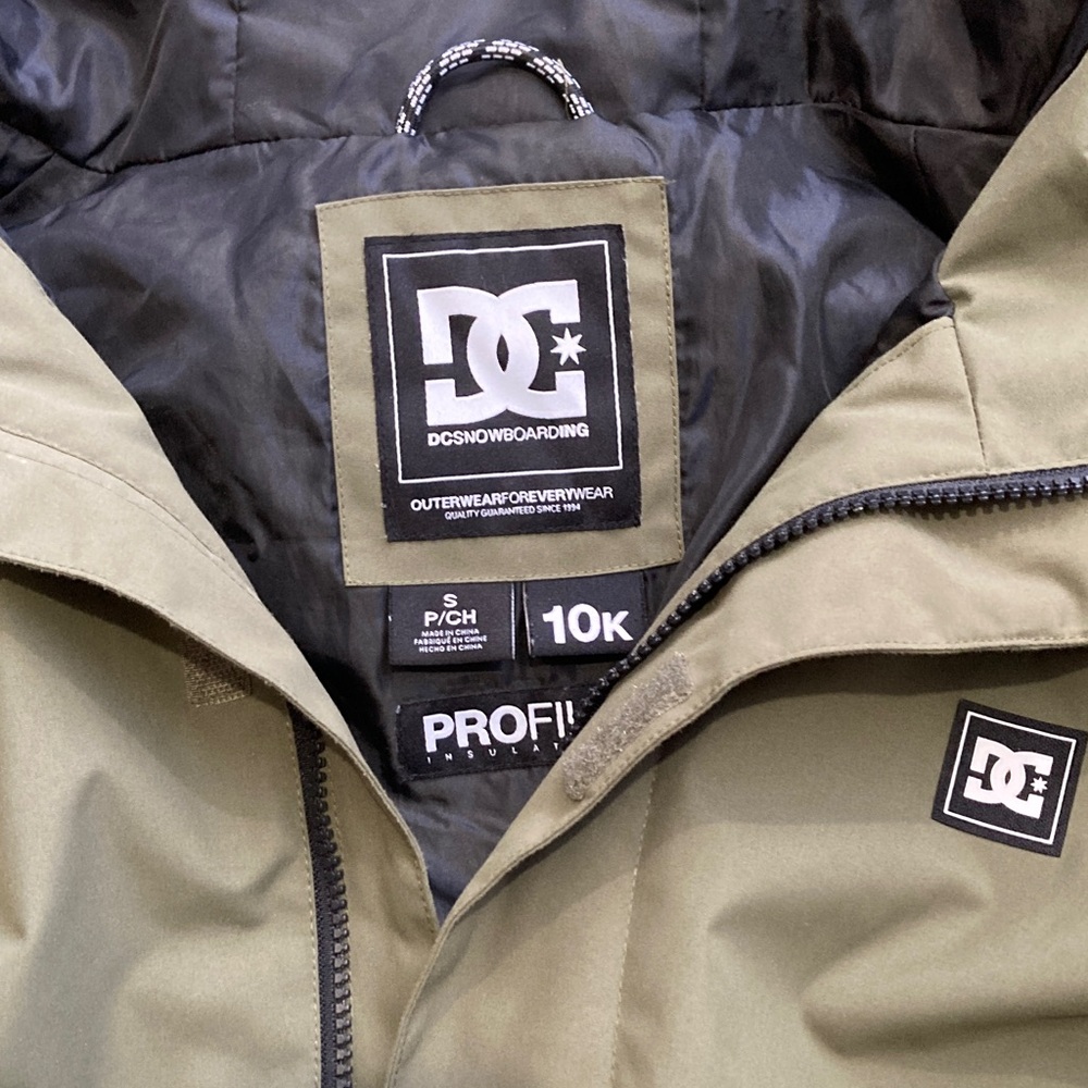 DC snowboarding jacket size S - Picture 2 of 3